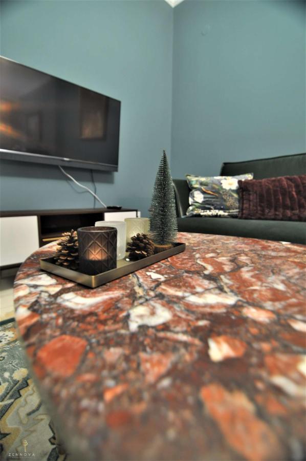 Zennova #4 Vintage City Center Apt テッサロニキ エクステリア 写真
